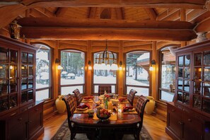 تناول الطعام