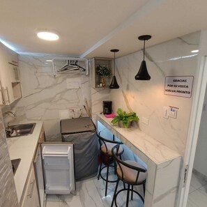 Microwave, stovetop, dishwasher