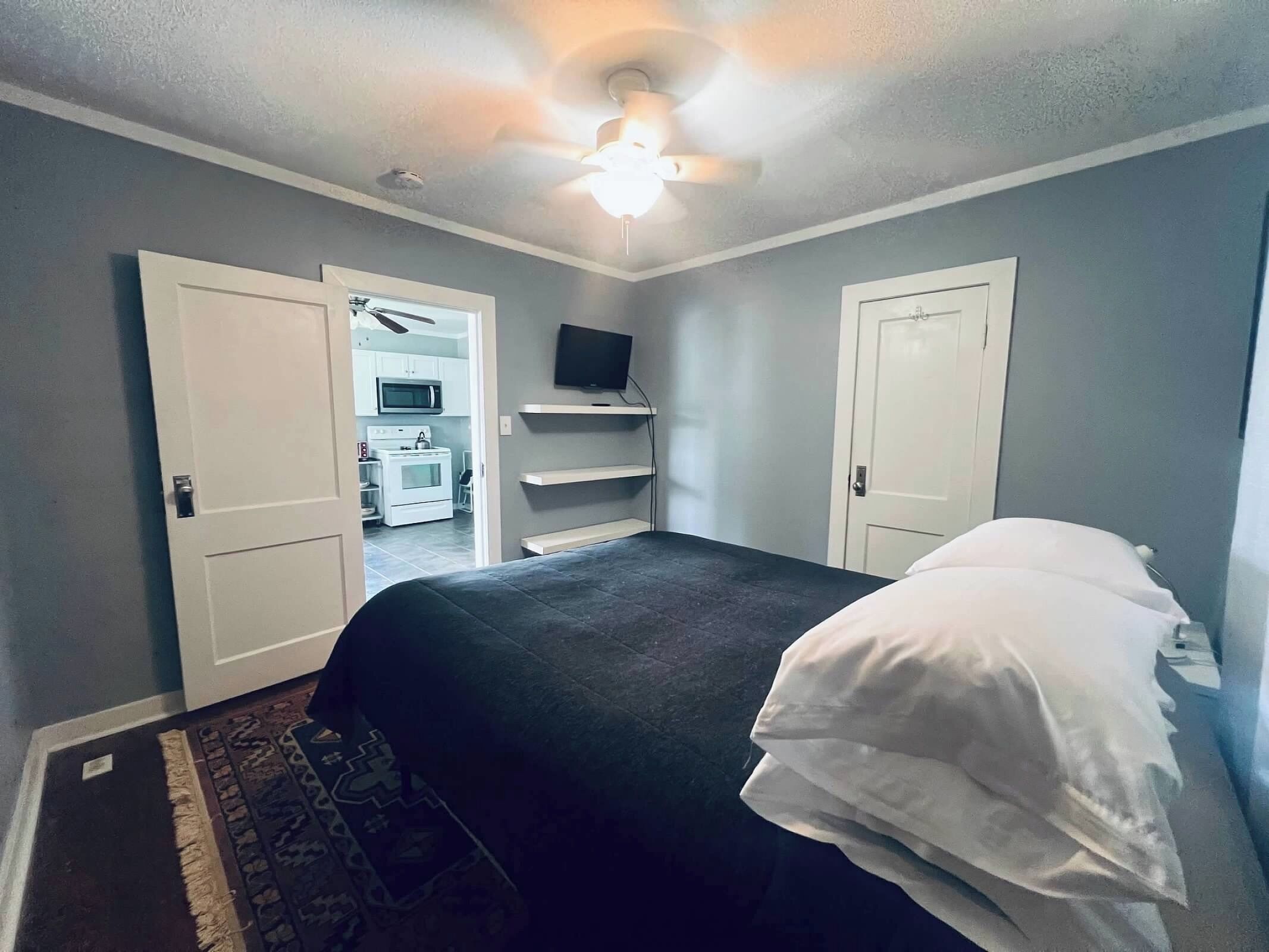 Strygejern/strygebræt, Wi-Fi, sengetøj