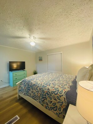 2 Schlafzimmer, Bügeleisen/Bügelbrett, kostenloses WLAN, Bettwäsche