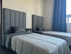 2 quartos, ferros/tábuas de passar roupa, Wi-Fi, roupa de cama