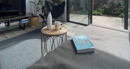 WARM Sunlit Sustainable north facing Studio