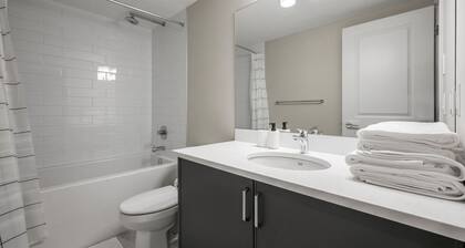 Radiant 2bedroom, 1bath Suite, in Calgary central area, off 17th Ave SE,Downtown