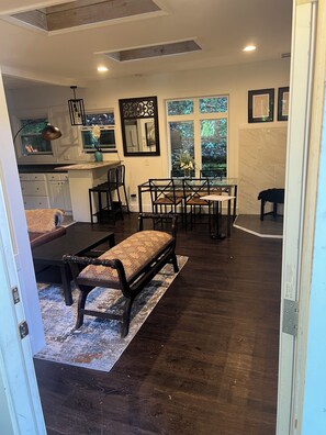 Interior - Beautiful 2-bedroom house in Felton perfect for a relaxing getaway (Felton)