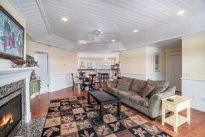 Smart-tv en een open haard