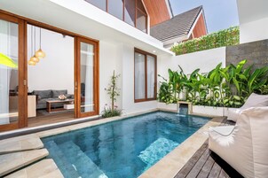 Private pool