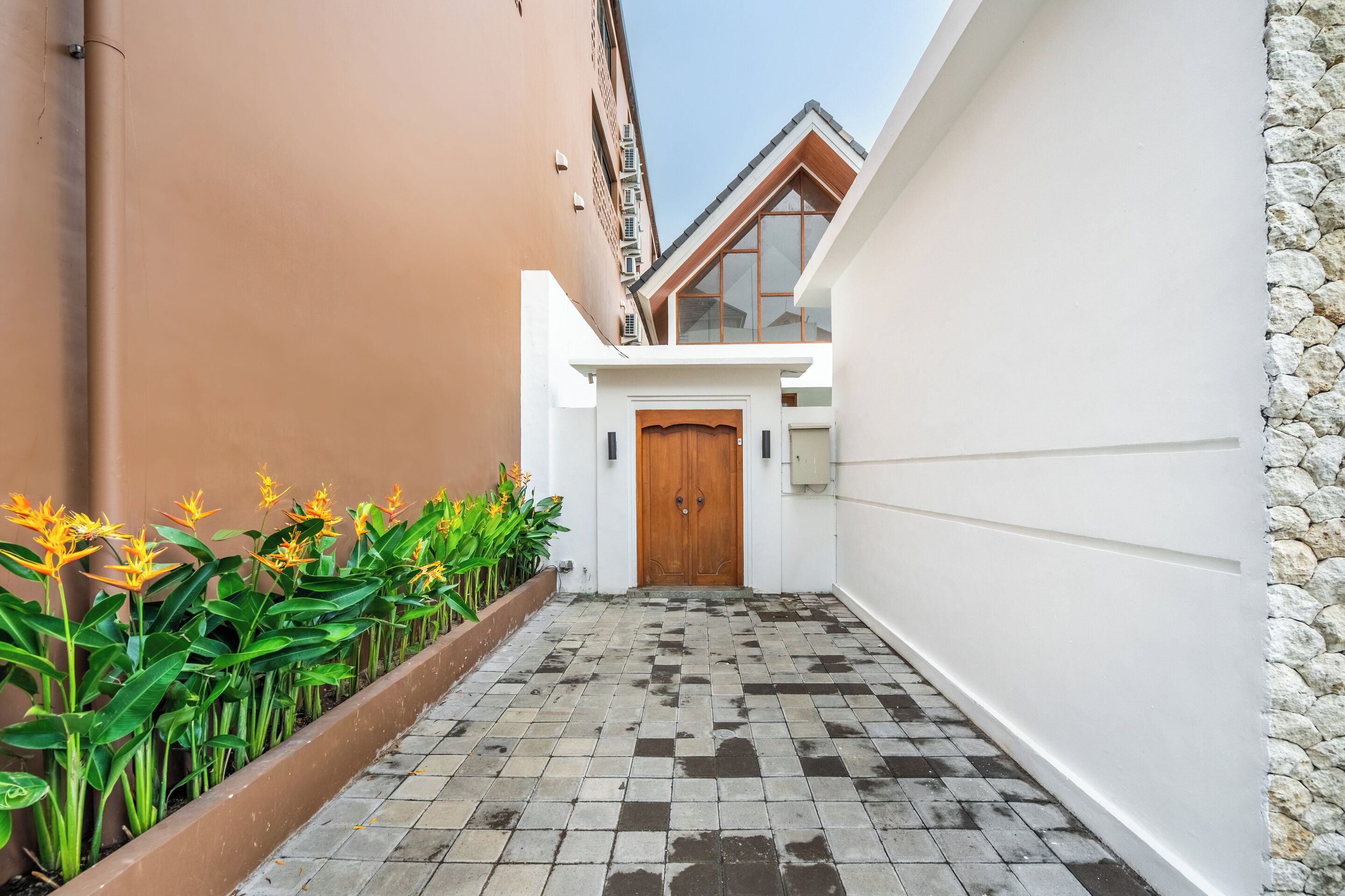 Parkir mandiri gratis