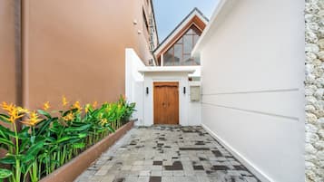 Parkir mandiri gratis