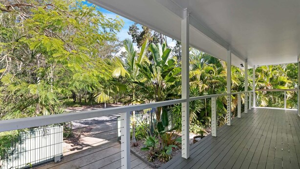 Terrace/patio - The Palms - Hervey Bay Beachside Retreat with Pool (Toogoom)