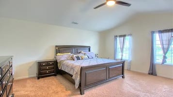 Rideaux occultants, fer et planche Ă repasser, Wi-Fi gratuit