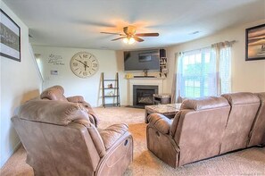 Family House, Courtyard View | Living area - Modern 4 Bedroom Home Near Uptown (Charlotte)