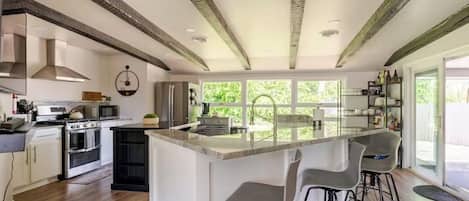 Microwave, oven, stovetop, dishwasher