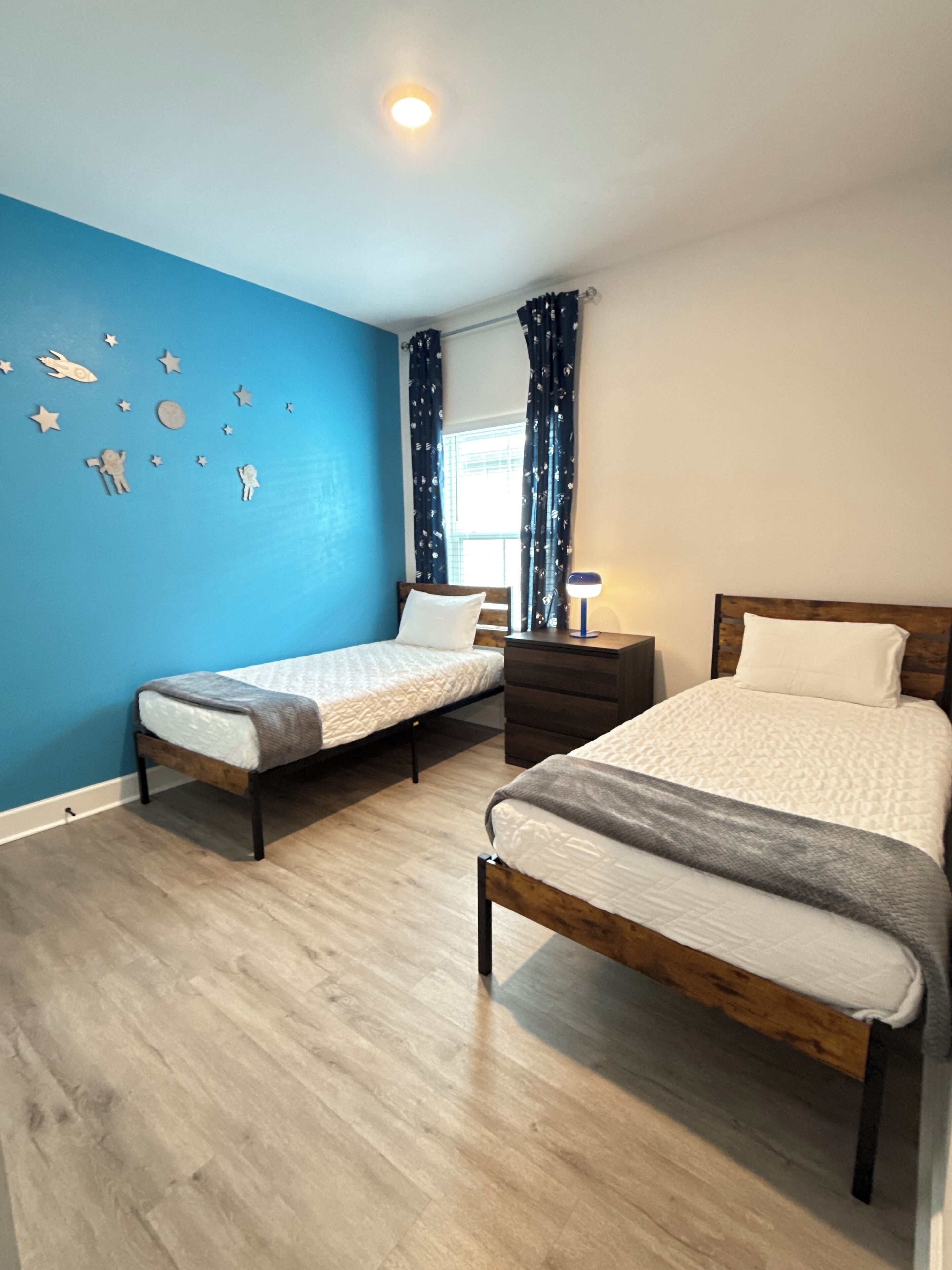 4 bedrooms, in-room safe, free WiFi, bed sheets