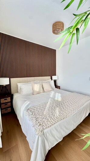 Blackout curtains, iron/ironing board, free cots/infant beds, travel cot - Wynwood Retreat (Miami)