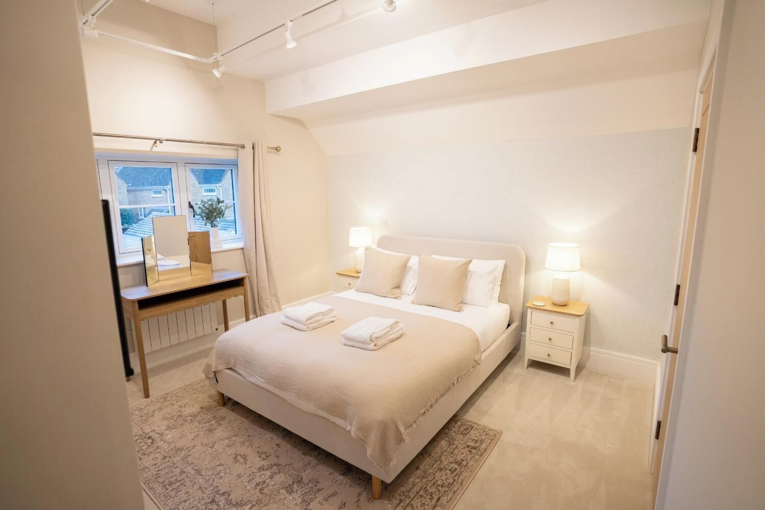 1 多间卧室、熨斗/熨衣板、免费 WiFi、床单