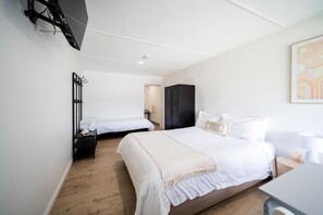 Deluxe Double Room | Blackout drapes, iron/ironing board, free WiFi