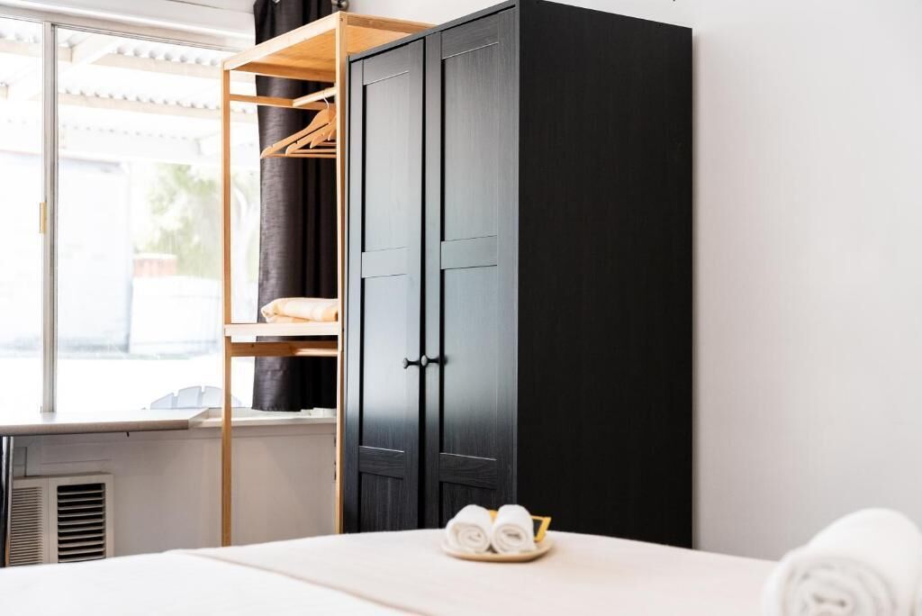 Suite | Verduisterende gordijnen, een strijkplank/strijkijzer, gratis wifi