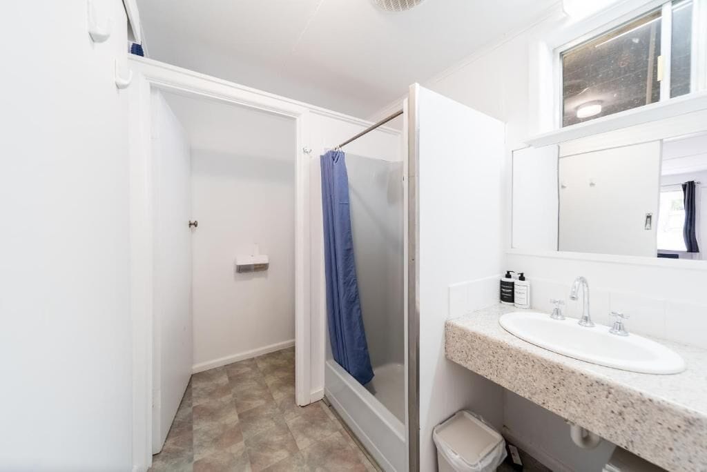 Double Room | Bathroom