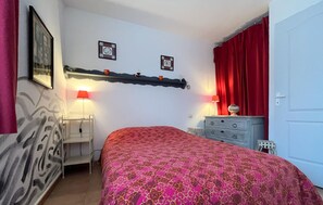 2 bedrooms, free WiFi