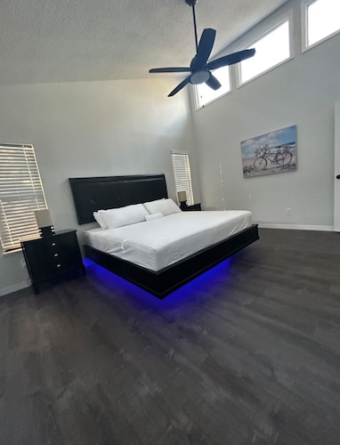 Beautiful and modern single home located 5 minutes from Indian Rocks Beach .