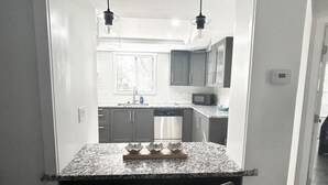 Private kitchen - Beautiful and modern single home located 5 minutes from Indian Rocks Beach . (Largo)