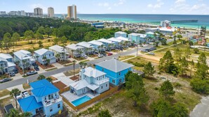 Exterior - Private Pool/Walk to the Beach/Sleeps10 (Panama City Beach)