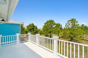 Terrace/patio - Beach Access and Private Heated Pool - Sleeps 10 (Panama City Beach)