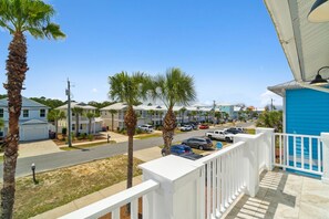 Property grounds - Beach Access and Private Heated Pool - Sleeps 10 (Panama City Beach)