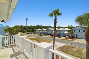 Property grounds - Beach Access and Private Heated Pool - Sleeps 10 (Panama City Beach)