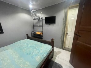 Classic Room, Resort View | Free WiFi - D-KobieS Guest House (Lungi)
