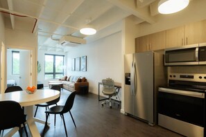 Apartment, Non Smoking | Interior - Above The Roots - Stylish Square (Washington)