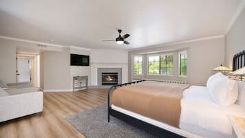 6 bedrooms, desk, iron/ironing board, free WiFi