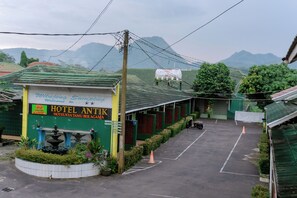 Standard Double or Twin Room, Non Smoking | Front of property - Hotel Antik (Kabupaten Bandung)