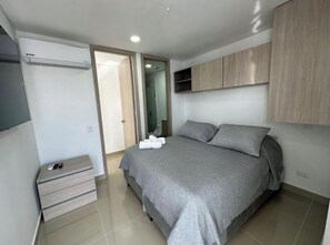 คลาสสิกอพาร์ทเมนท์, ระเบียง, วิวชายหาด | Wi-Fi ฟรี