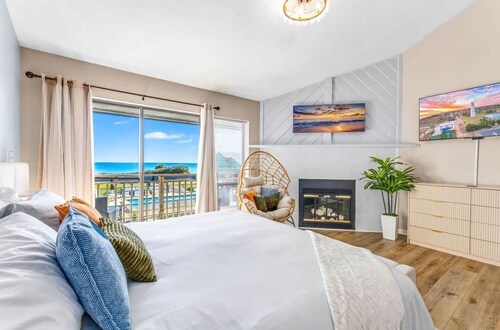 1 min walk to the Beach|Pool Gulf Views| sleeps 6