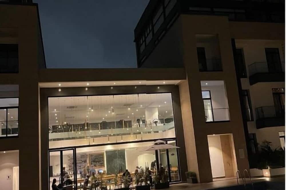 Esthetique Homes Embassy Gardens