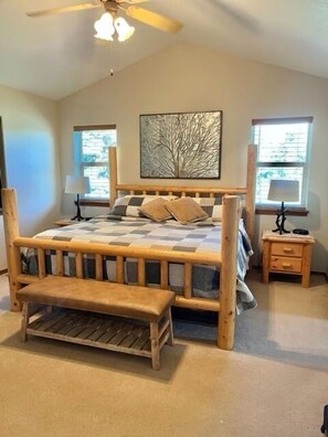 4 bedrooms, iron/ironing board, free WiFi, bed sheets - Charming Pagosa Cabin | Epic Views, Game Room, Fireplaces & More (Pagosa Springs)