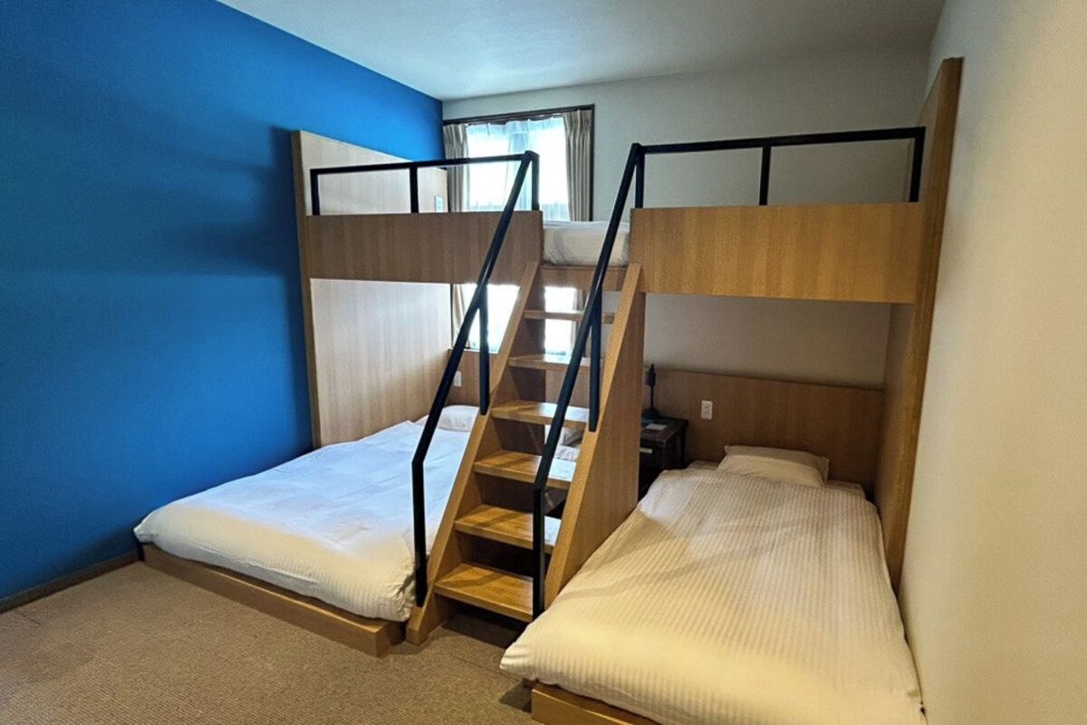 Standard Quadruple Room, Non Smoking | WiFi (free)