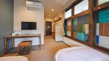 Standard Twin Room, Non Smoking | Desk, free WiFi