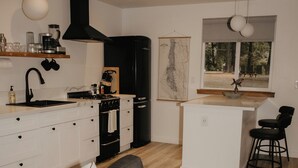 Interior - Parkway Grove Cabins 1 Bedroom with Private Hot Tub and Spa Shower (Miranda)