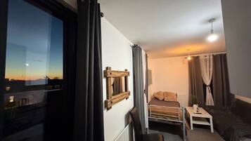 Room, Multiple Bedrooms, Smoking, Balcony | Living room