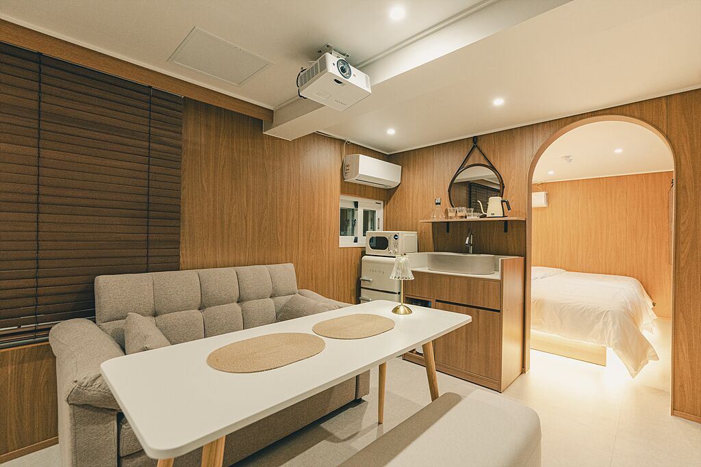 시그니처룸, 금연 | 내부