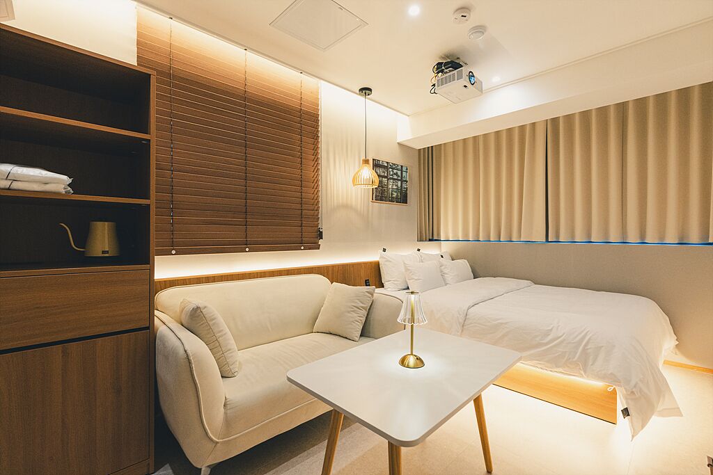 ジュニア ルーム 禁煙 | 内装