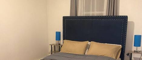 Fer et planche à repasser, Wi-Fi, draps fournis