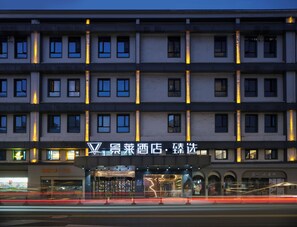 Fachada da propriedade