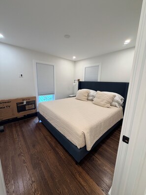 2 bedrooms, iron/ironing board, WiFi, bed sheets - Richards #1 Brand New beautiful 2-bedroom apt. AC in Oneonta .5 mile to CASV (Oneonta)