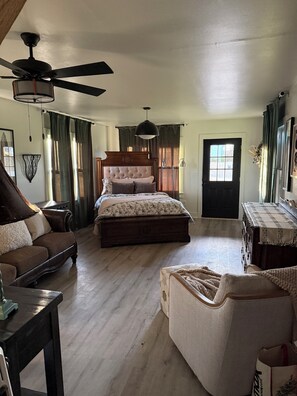 1 bedroom, travel crib, free WiFi, bed sheets