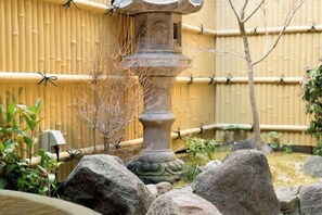 Garden - KONJAKUSO Osaka Tsuruhashi "KAKUJU" (Osaka)