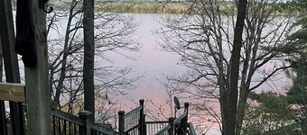 Charming Lakefront Cottage