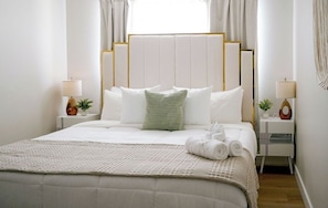 1 habitación, escritorio, wifi gratis y ropa de cama